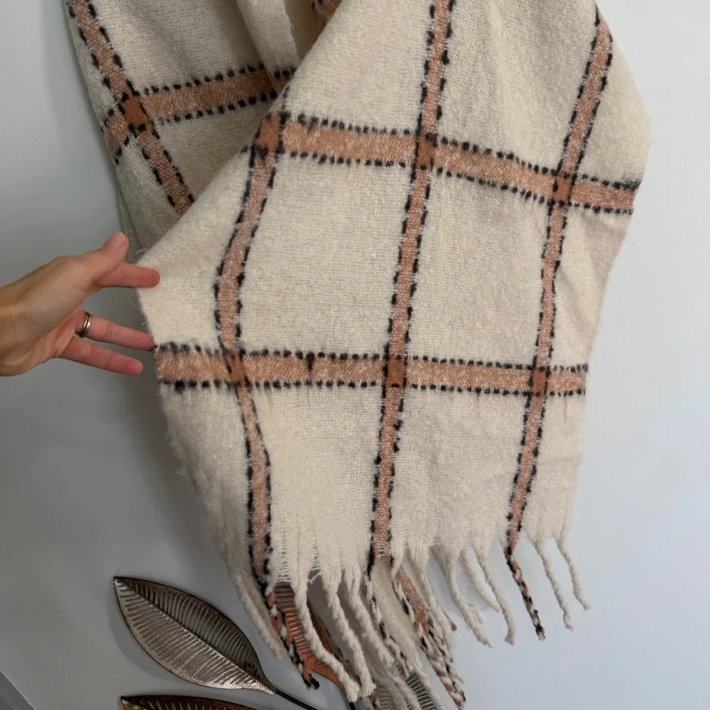 Pilcro Anthropologie Plaid Blanket Scarf Cream Tan Wool Blend Fringe Wrap Shawl